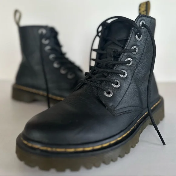 Dr. Marten's Luana Smooth Leather Lace Up Combat Boots Women's 6 Black - Picture 10 of 12